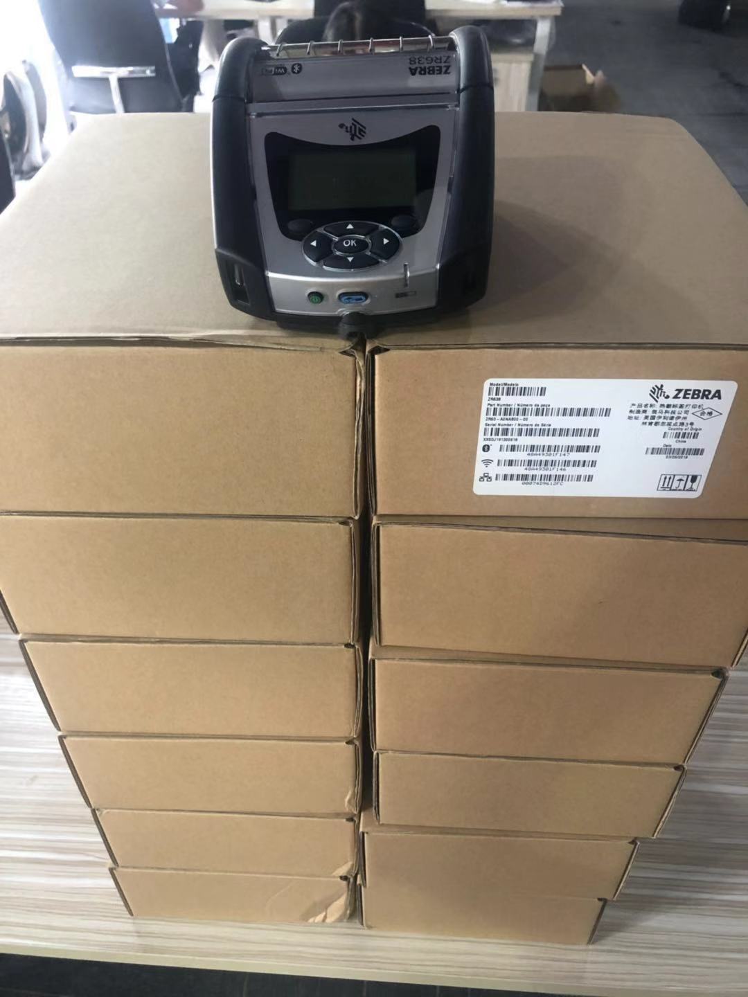 斑馬(ZEBRA)ZR638/ZR628便攜式移動打印機.jpg  斑馬(ZEBRA)ZR638/ZR628便攜式移動打印機.jpg