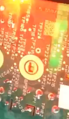 固定式二維碼掃描器IVY-8060 掃描PCB雕刻二維碼.png 固定式二維碼掃描器IVY-8060 掃描PCB雕刻二維碼.png